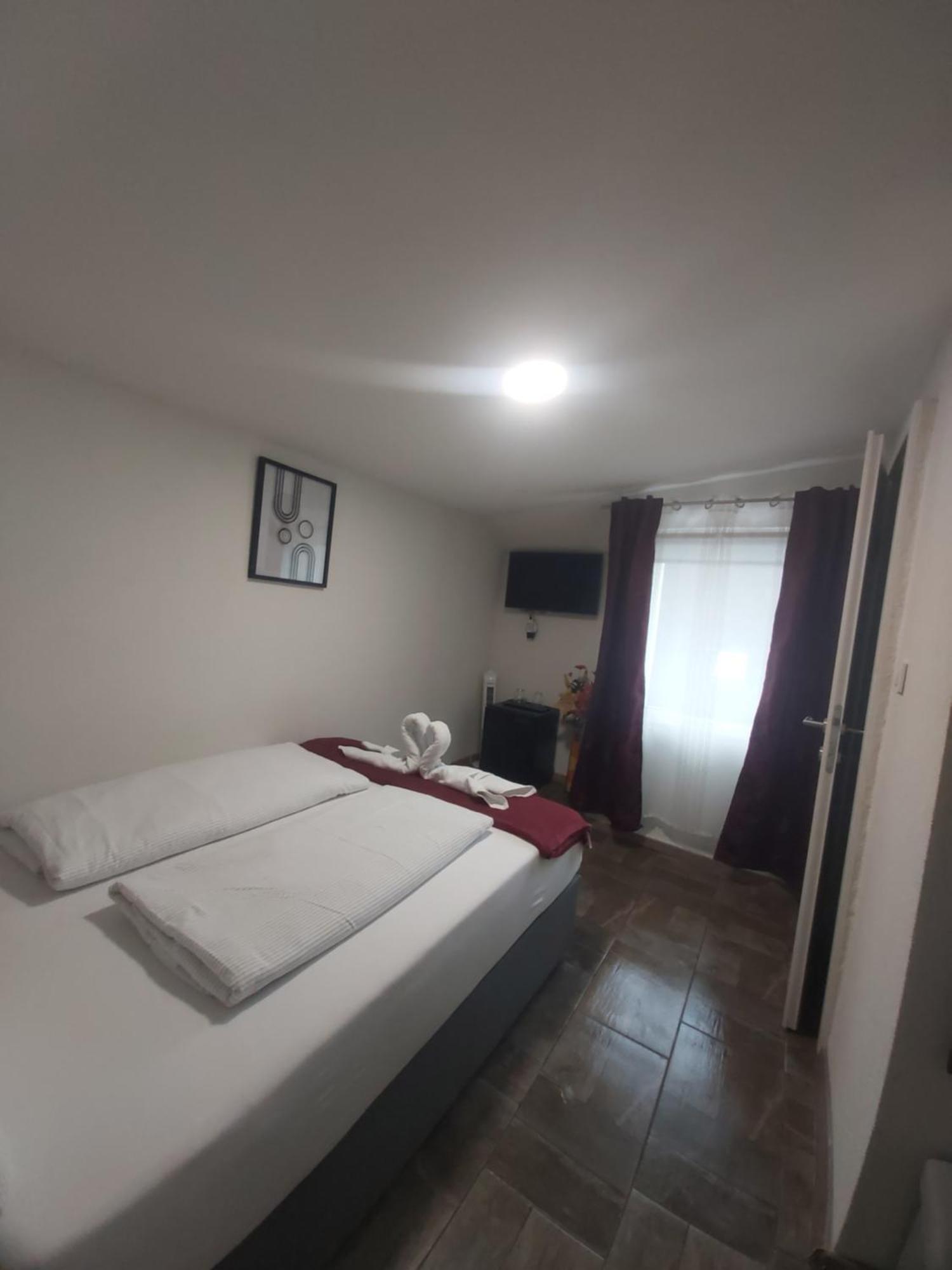 Panda Rooms มาริบอร์ ภายนอก รูปภาพ