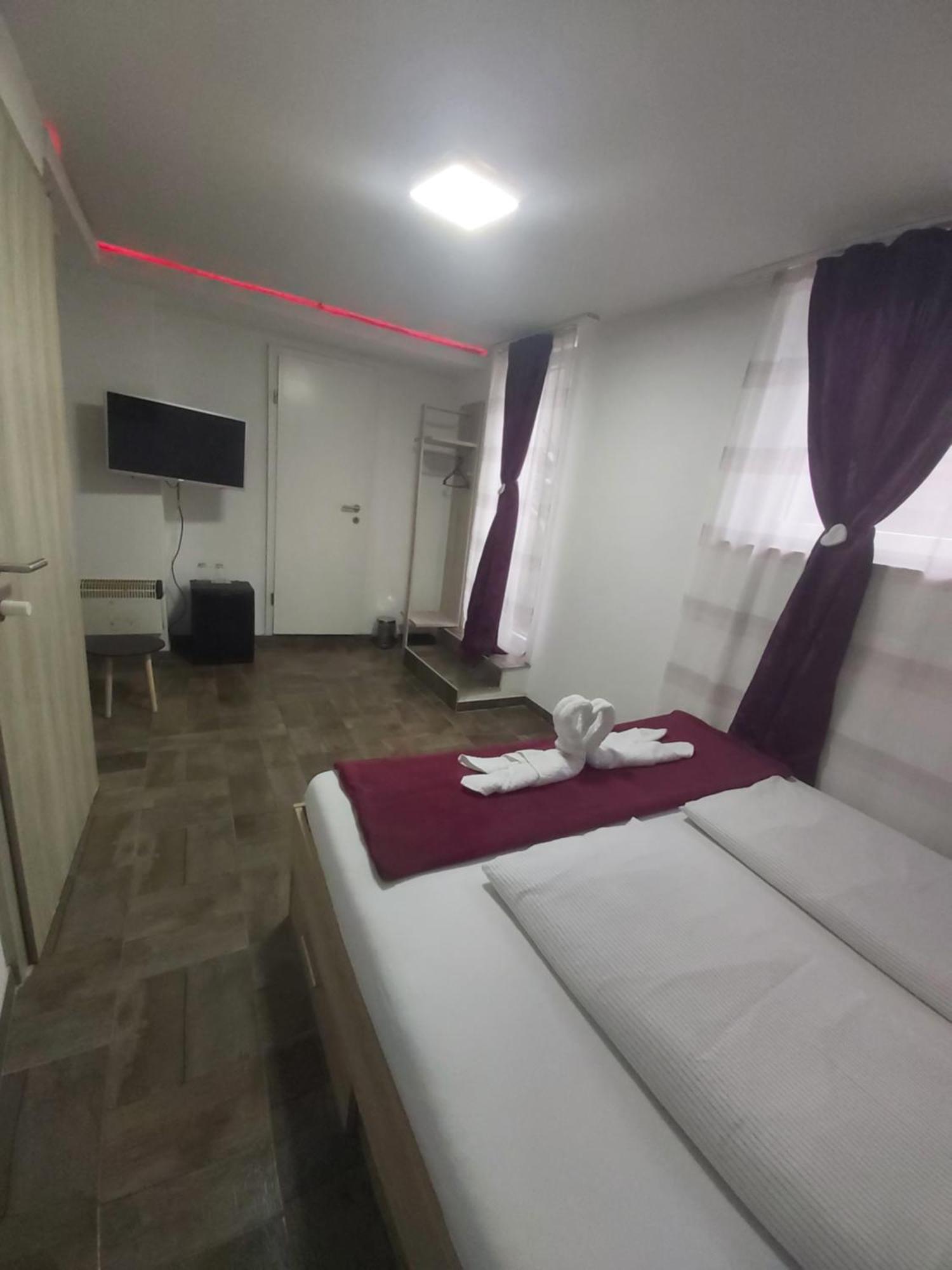 Panda Rooms มาริบอร์ ภายนอก รูปภาพ