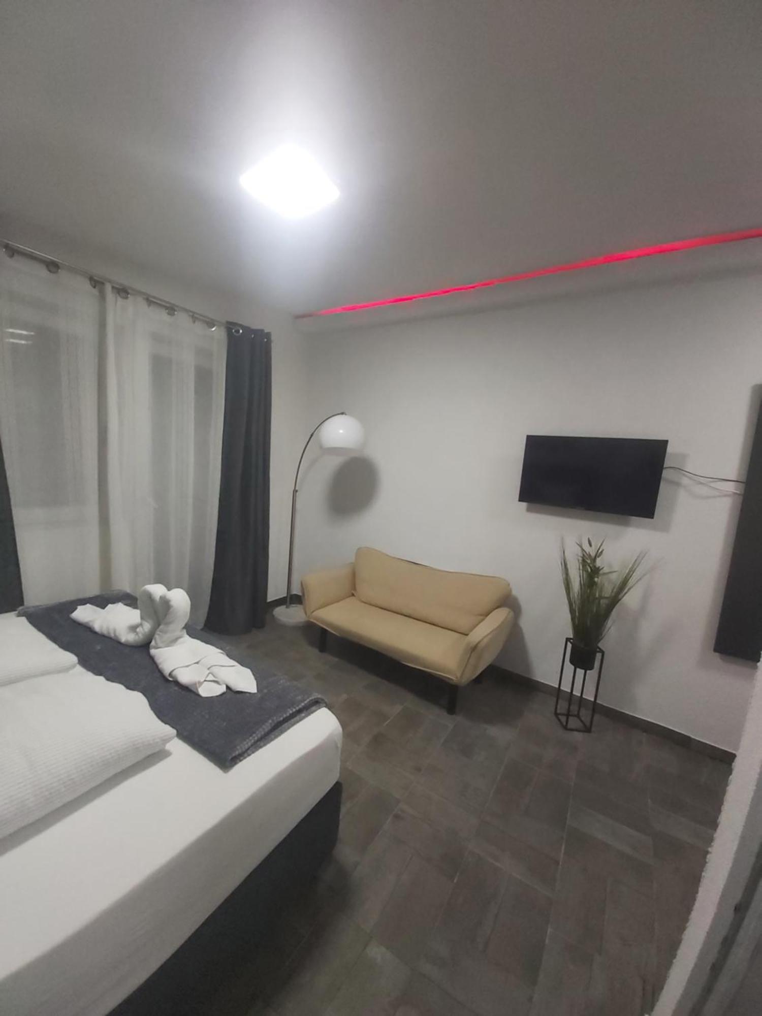 Panda Rooms มาริบอร์ ภายนอก รูปภาพ